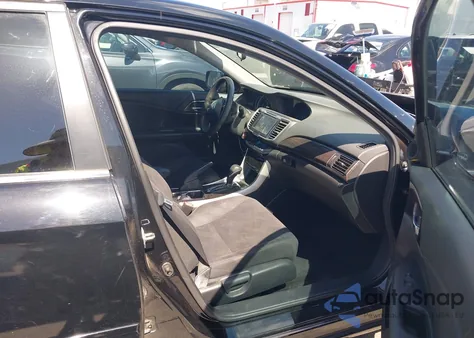 2016 Honda Accord Ex z USA, uszkodzony, nr VIN 1HGCR2F70GA021696